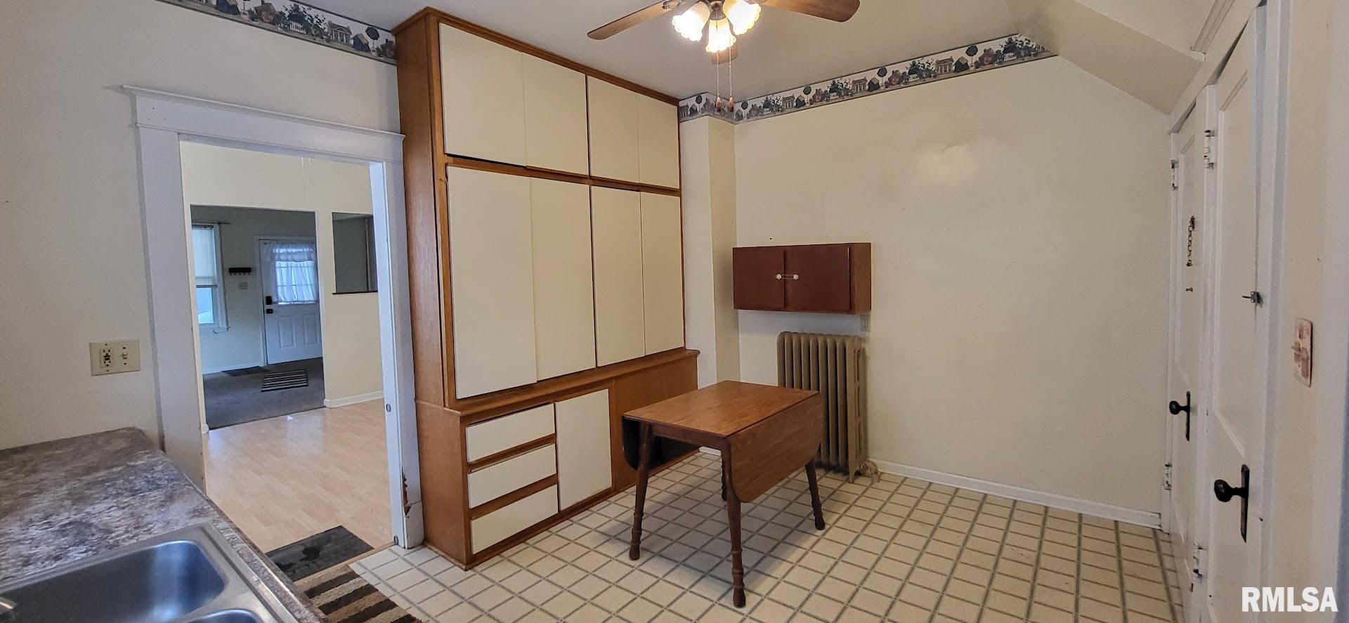 968 East Grove Street Galesburg, IL 61401 - Photo 21 of 44