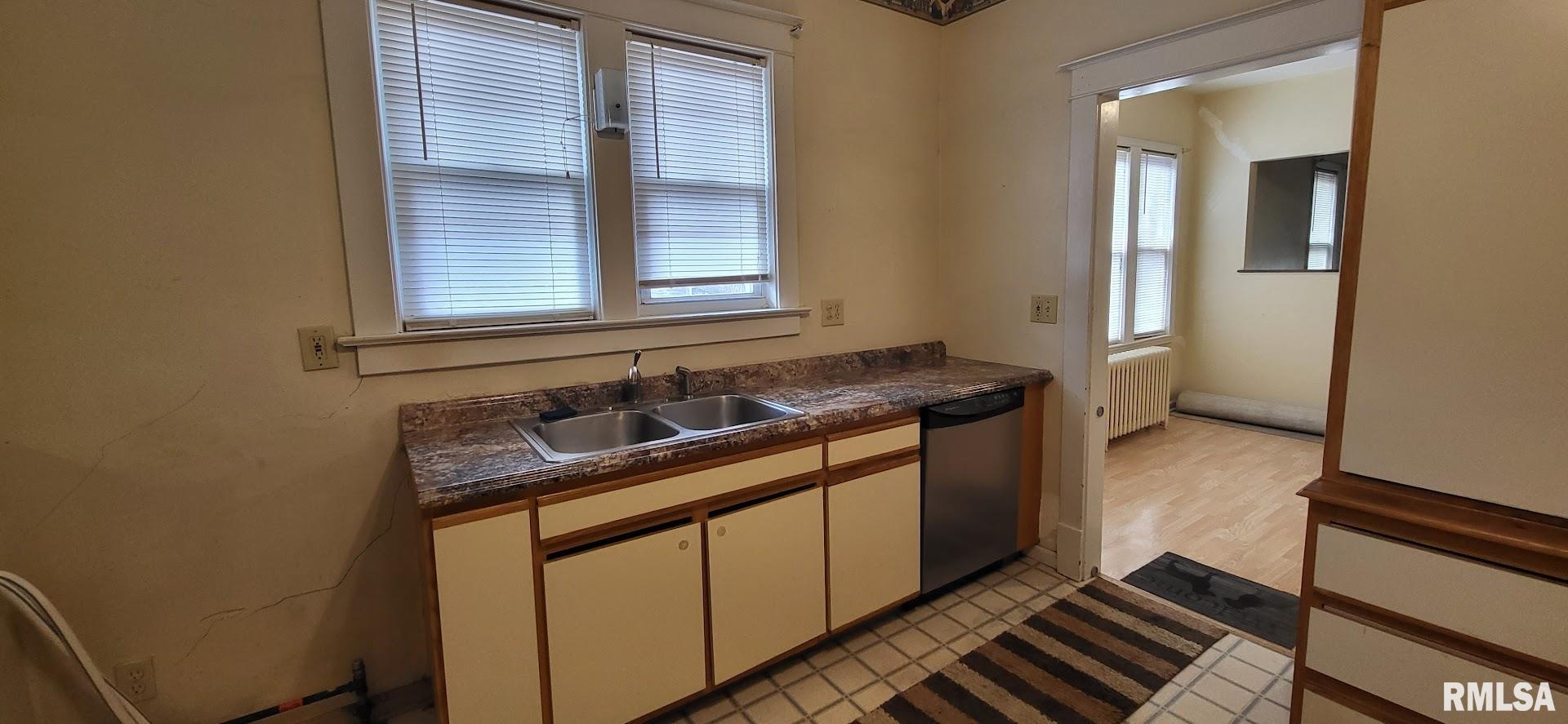 968 East Grove Street Galesburg, IL 61401 - Photo 22 of 44