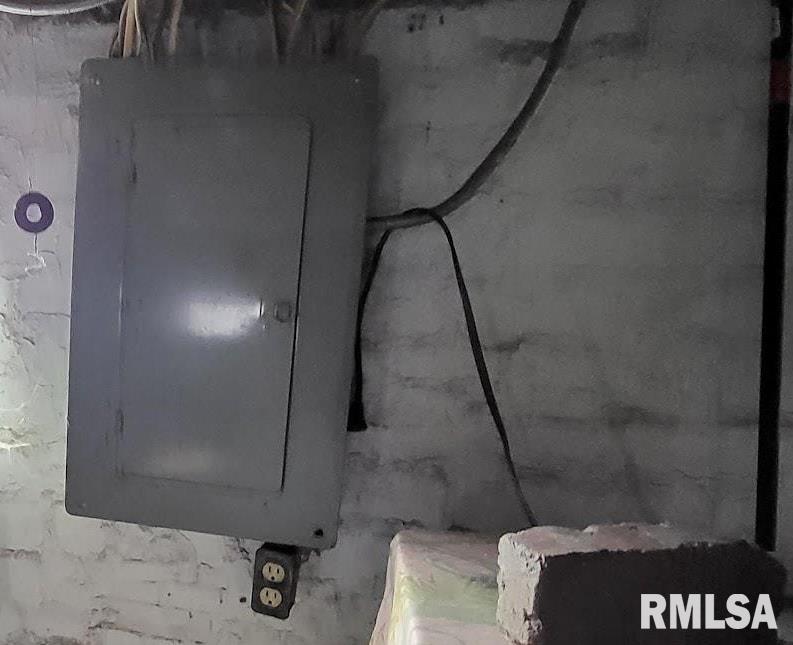 968 East Grove Street Galesburg, IL 61401 - Photo 43 of 44