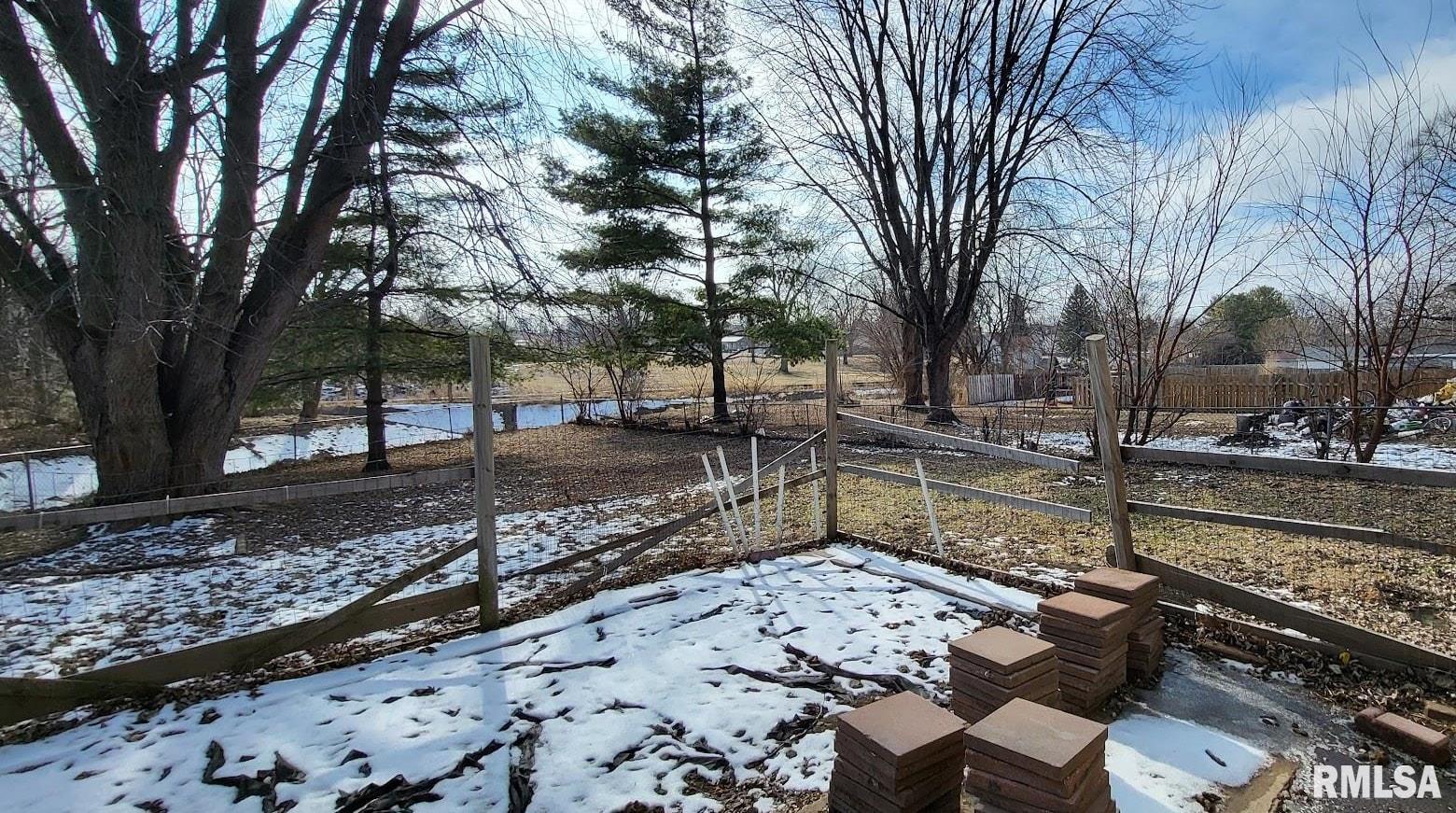 968 East Grove Street Galesburg, IL 61401 - Photo 6 of 44