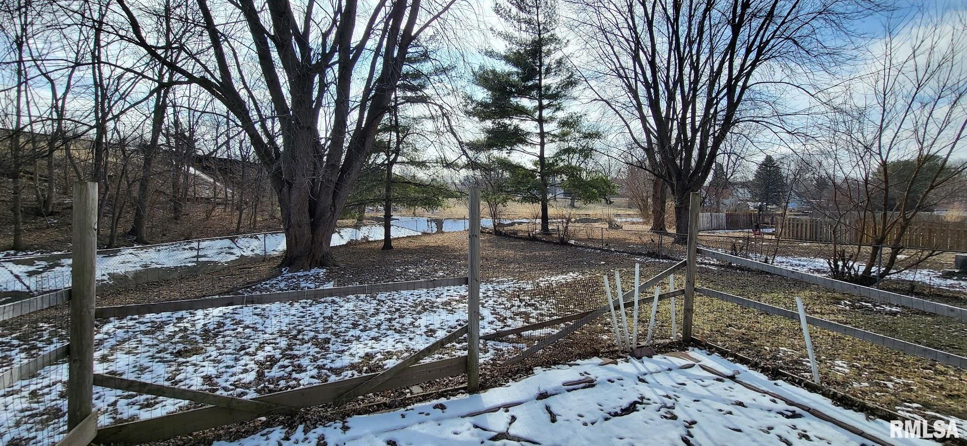 968 East Grove Street Galesburg, IL 61401 - Photo 7 of 44