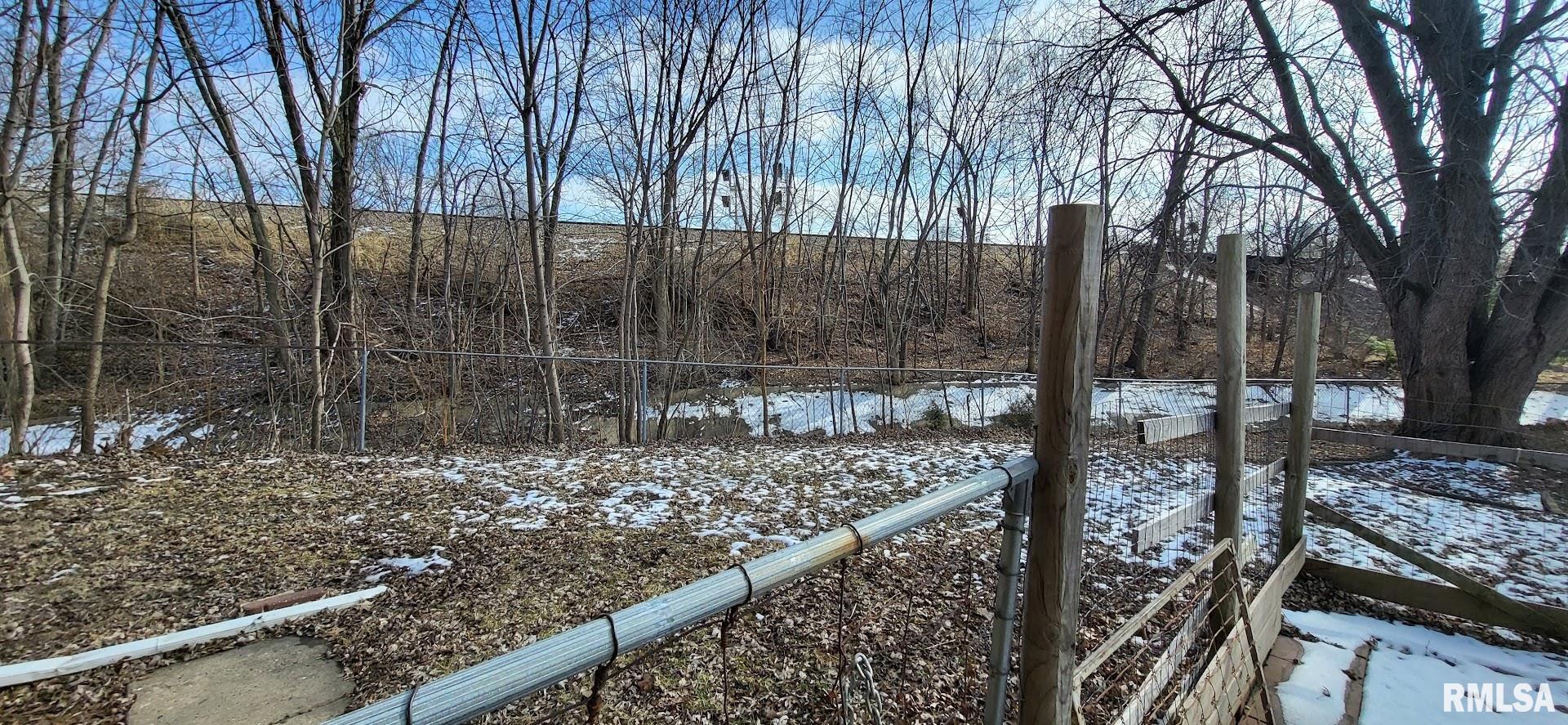 968 East Grove Street Galesburg, IL 61401 - Photo 9 of 44