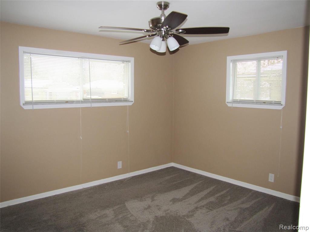 7239 Edward Avenue Center Line, MI 48015 - Photo 10 of 28