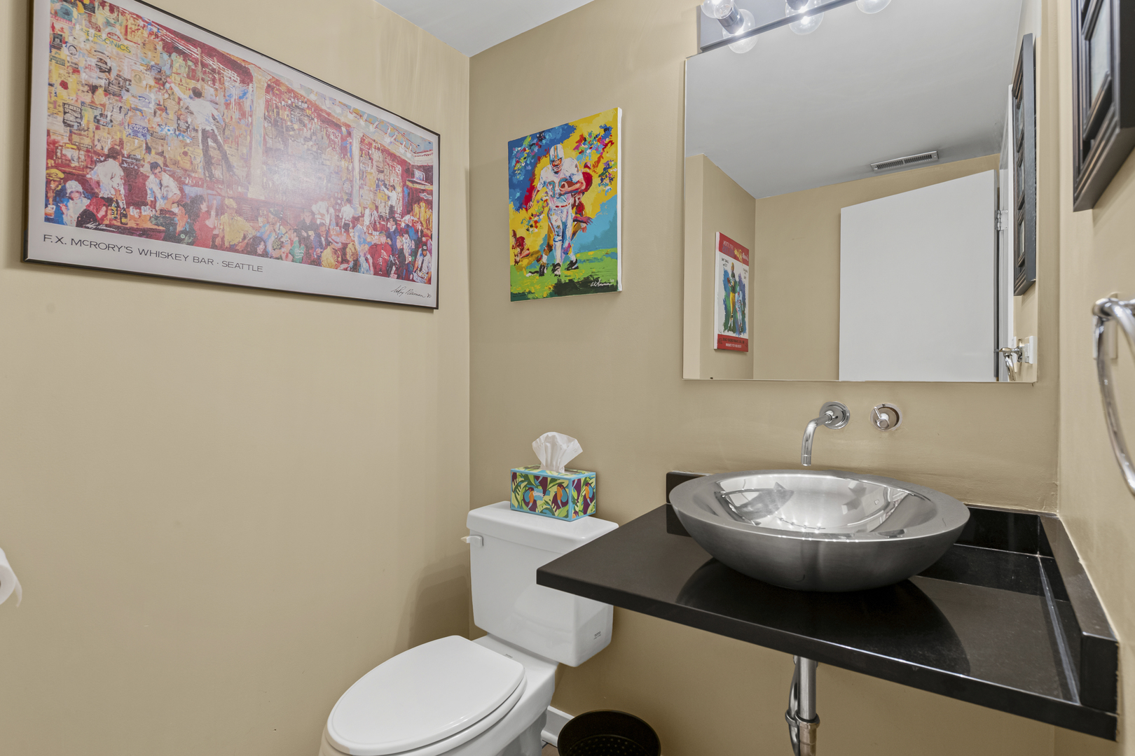 331 South Ridgeland Avenue, Unit B Oak Park, IL 60302 - Photo 10 of 20 a bathroom with a sink mirror and toilet