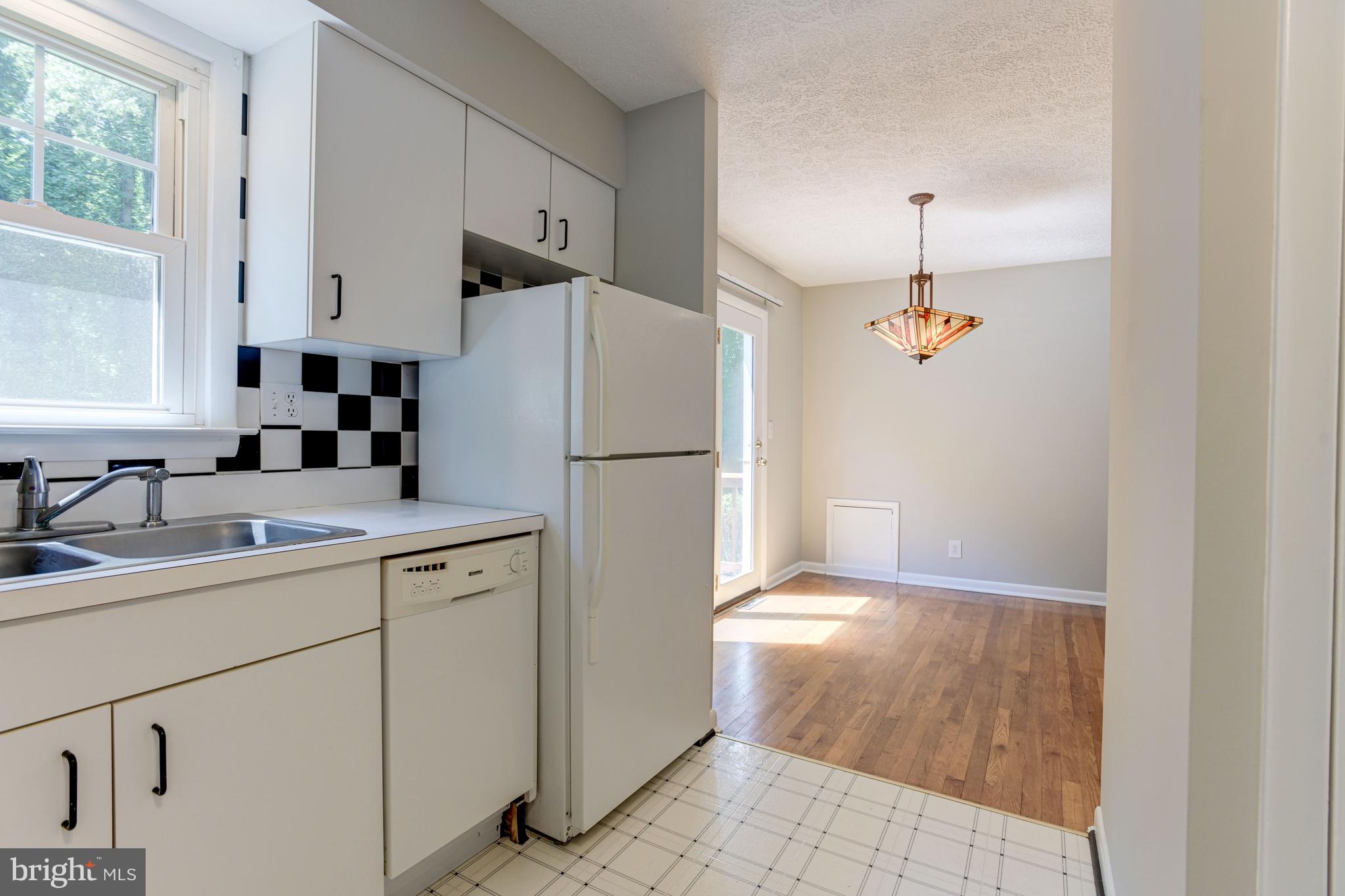 13215 Pine Road Bowie, MD 20720 - Photo 14 of 33 Kitchen