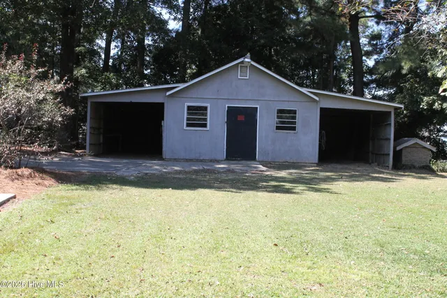 $250,000 | 2093 Burney Ford Road, Clarkton, NC 28433