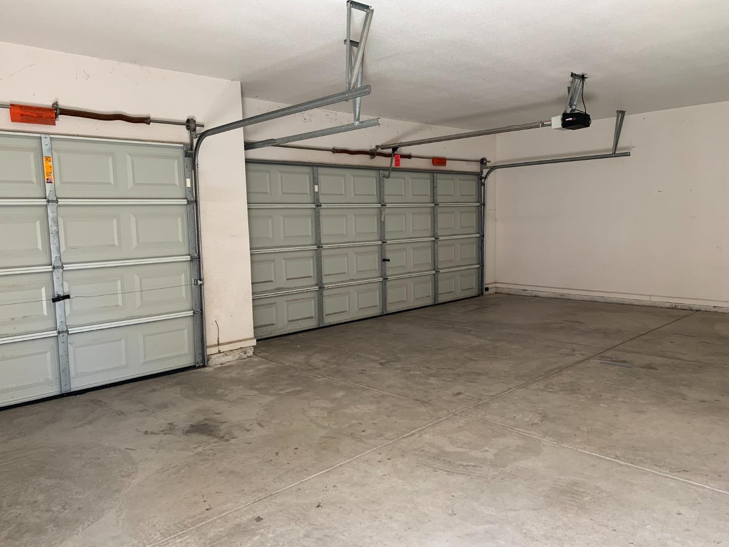 3532 Lauding Way Modesto, CA 95355 - Photo 19 of 21 a view of a garage