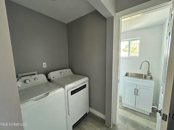 $215,000 | 220 Russell Street, Long Beach, MS 39560