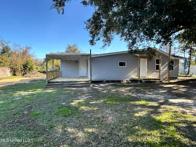 $215,000 | 220 Russell Street, Long Beach, MS 39560