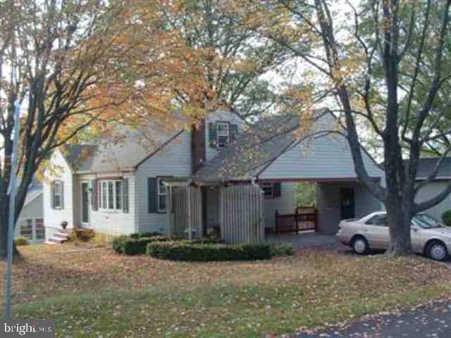 452 Douglas Road Hummelstown, PA 17036 - Photo 1 of 12 Gallery Image 1