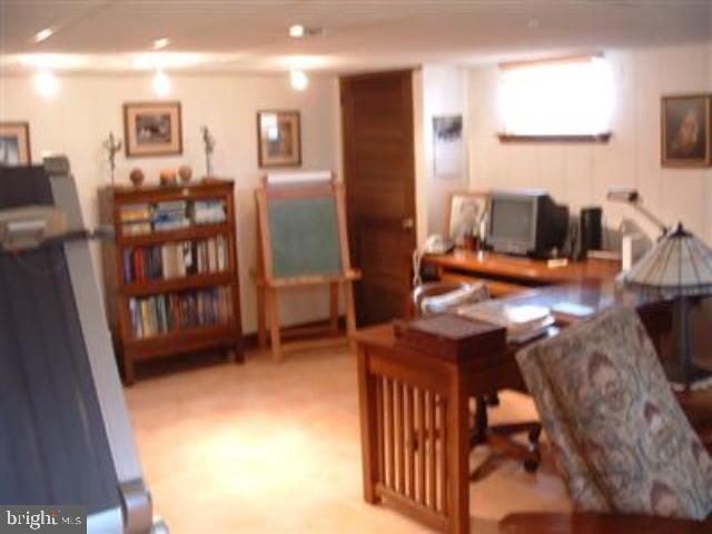 452 Douglas Road Hummelstown, PA 17036 - Photo 4 of 12 Gallery Image 4