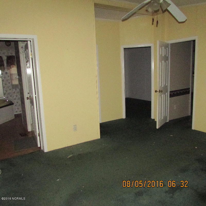 4085 King Road Clinton, NC 28328 - Photo 8 of 11 bed 1