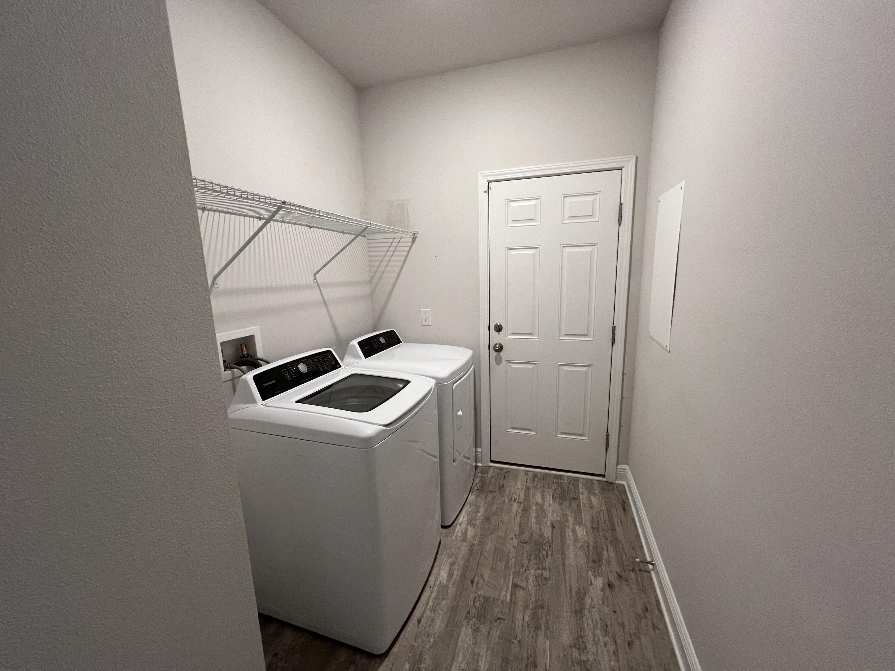 113 Southern Pnes Road Santa Rosa Beach, FL 32459 - Photo 14 of 17 a utility room with dryer and washer