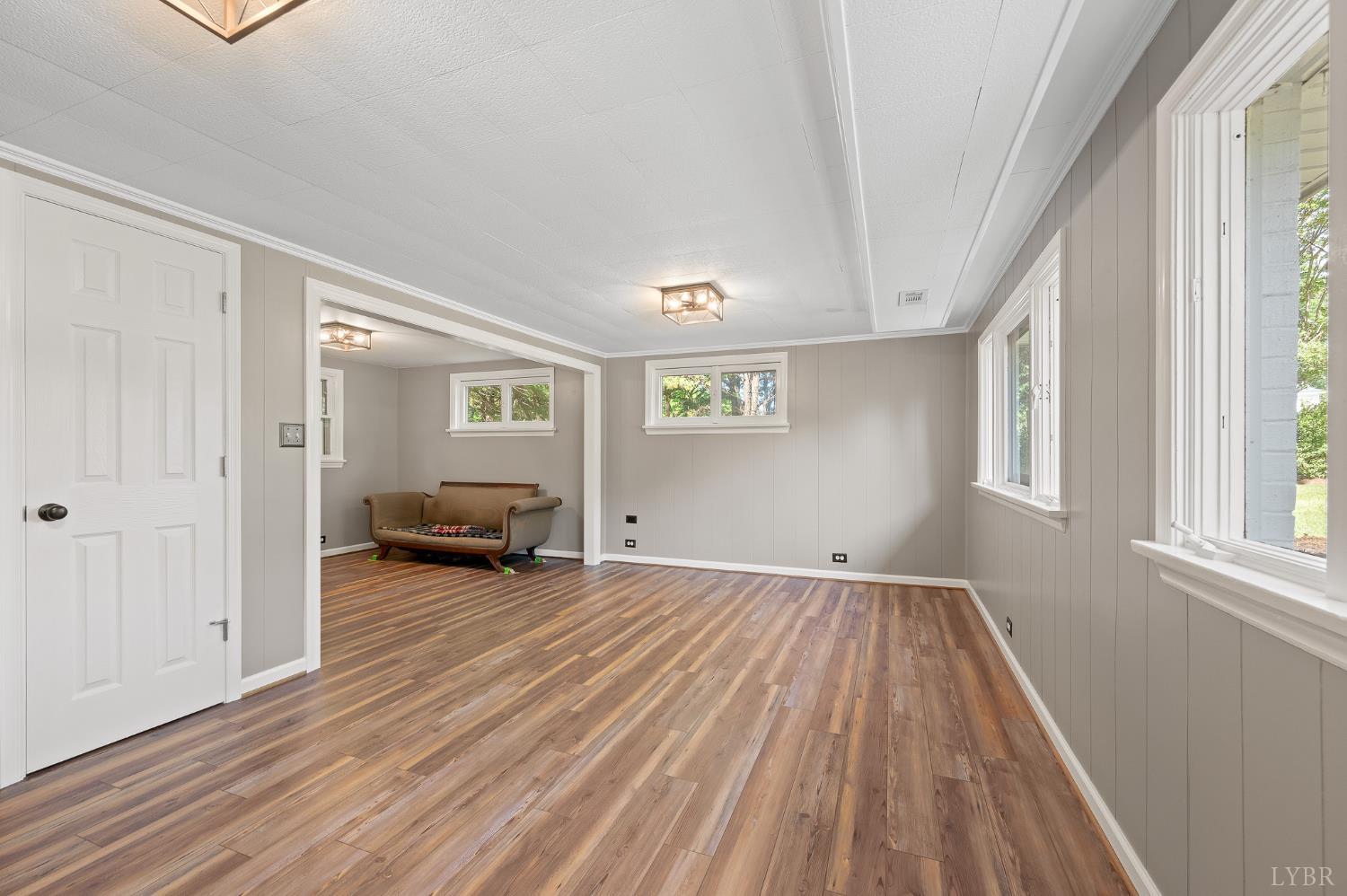 142 Whitehead Drive Amherst, VA 24521 - Photo 27 of 44 a view of a livingroom with wooden floor and furniture