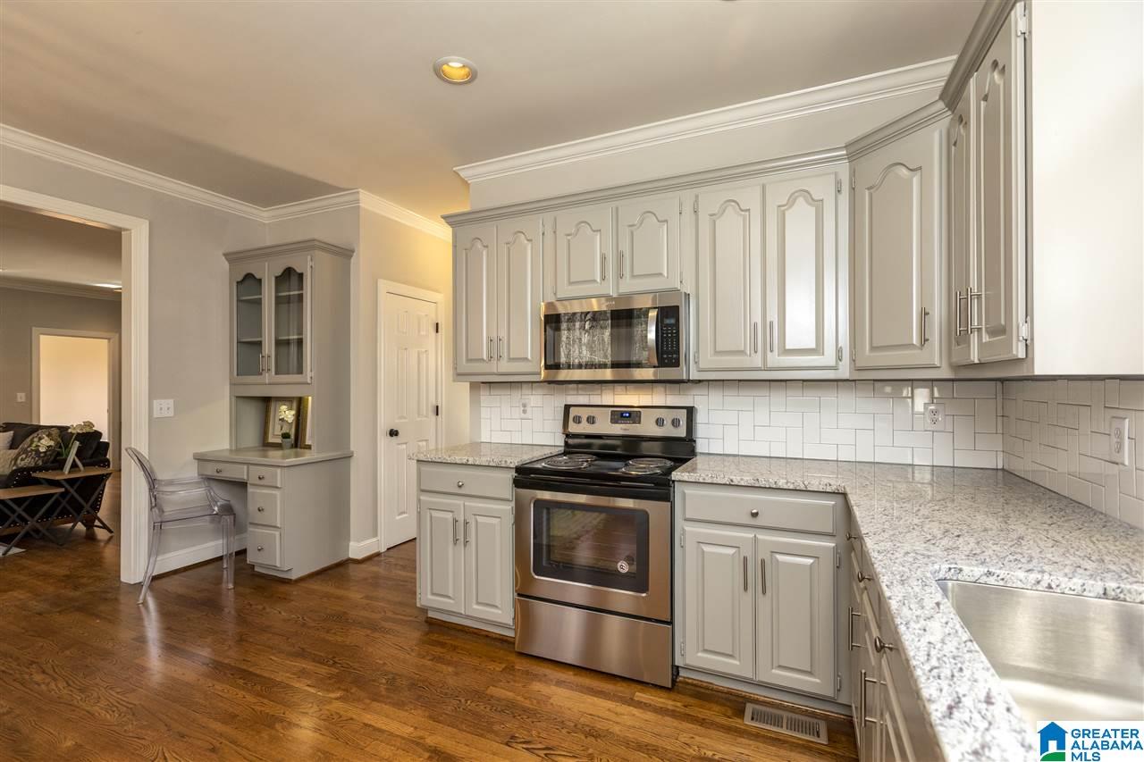 408 Norwick Circle Alabaster, AL 35007 - Photo 16 of 50