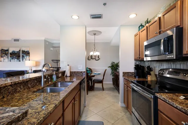 $2,895 | 6411 Grand Estuary Trail, Unit 206, Bradenton, FL 34212