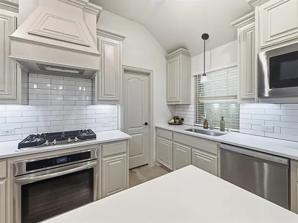 $3,000 | 1248 Starlight Avenue, Aubrey, TX 76227