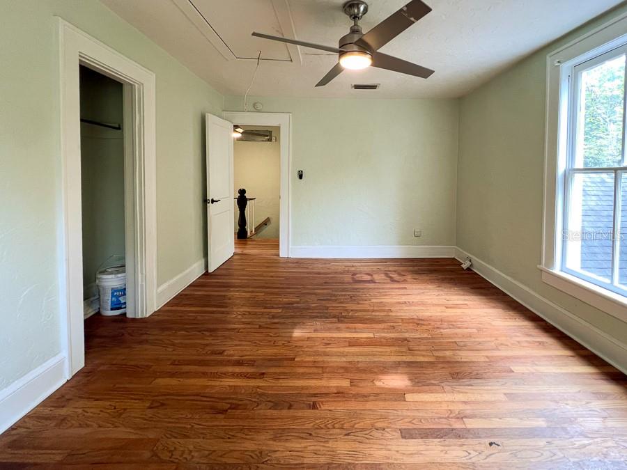 123 Northeast 8th Street Gainesville, FL 32601 - Photo 9 of 15