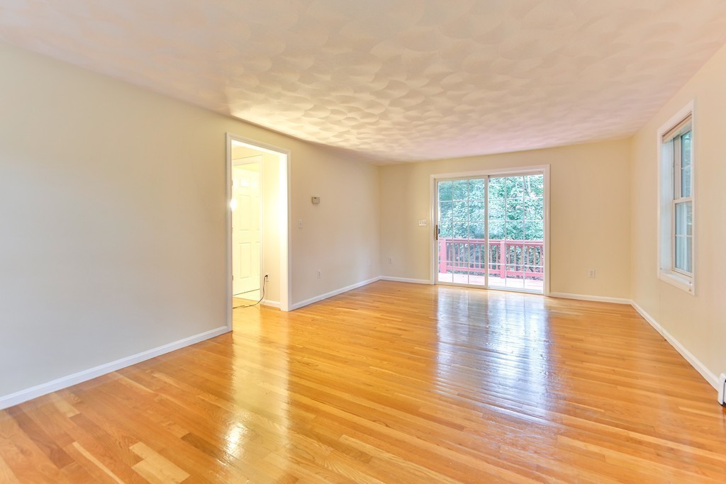 63 Southwick Road North Reading, MA 01864 - Photo 13 of 23 Gallery Image 13