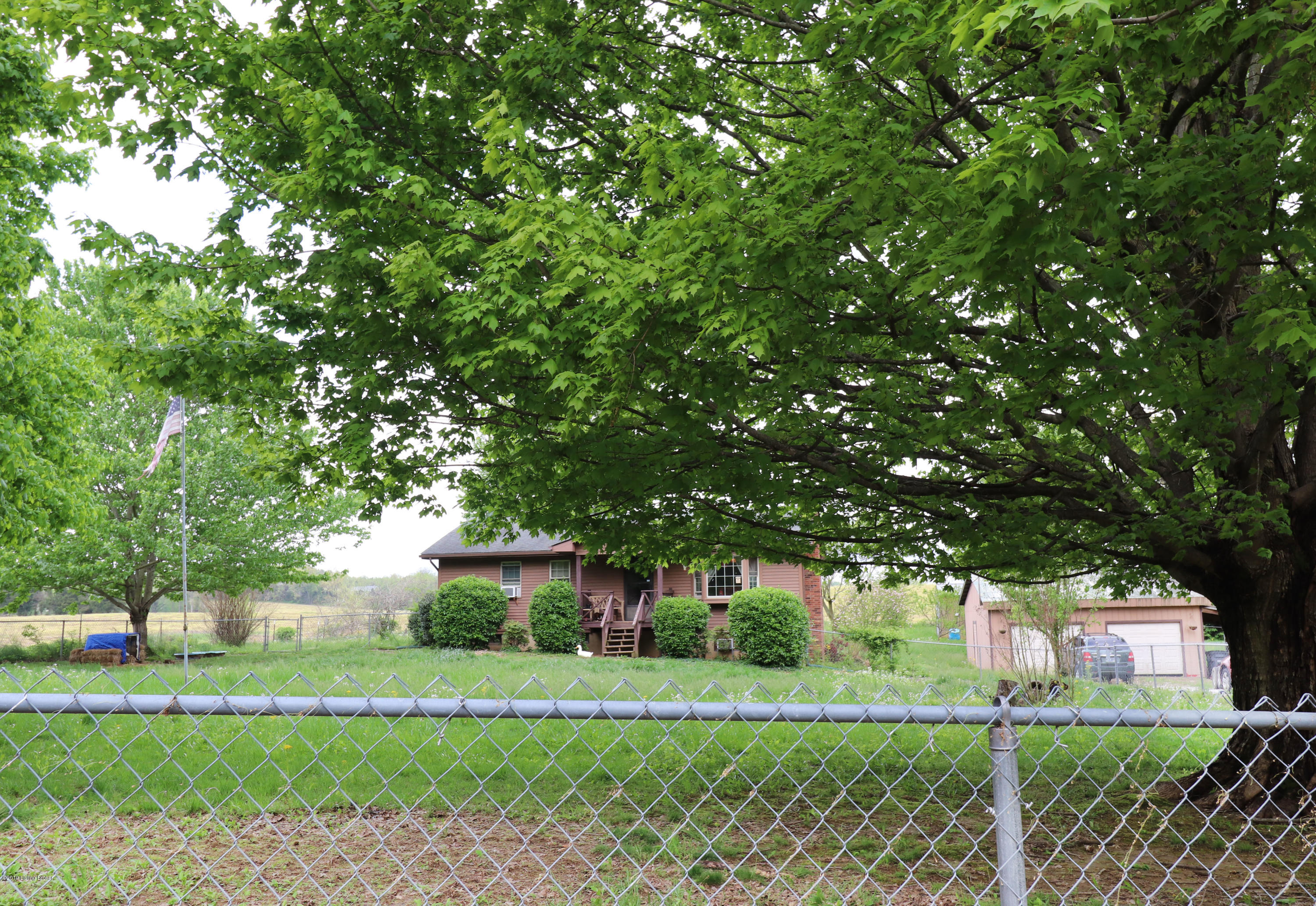 135 Hobbs Reesor Road Ekron, KY 40117 - Photo 2 of 26 IMG_4723