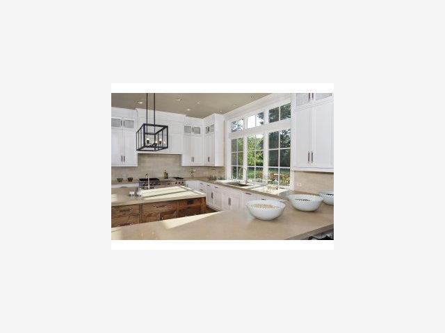 76 Almendral Avenue Atherton, CA 94027 - Photo 4 of 9