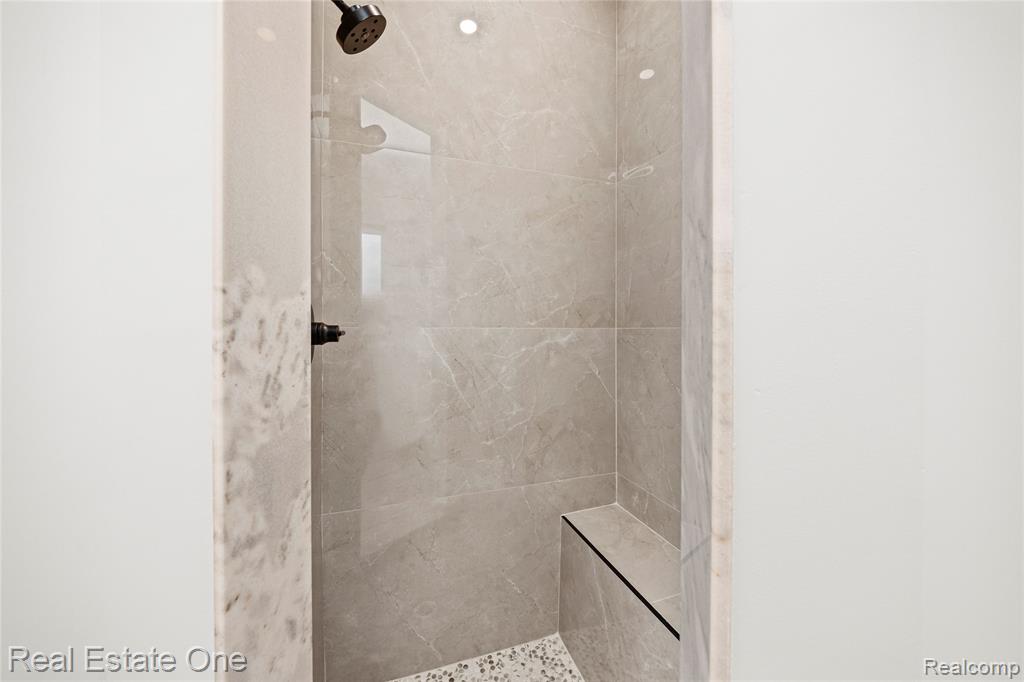 5321 Rochester Road Troy, MI 48085 - Photo 66 of 73