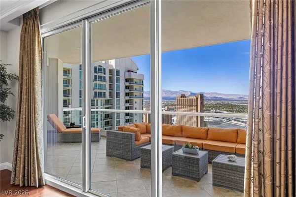 $6,950 | 2777 Paradise Road, Unit 3503, Las Vegas, NV 89109