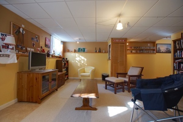 8 Coolidge Road Lynn, MA 01902 - Photo 20 of 30 Gallery Image 20