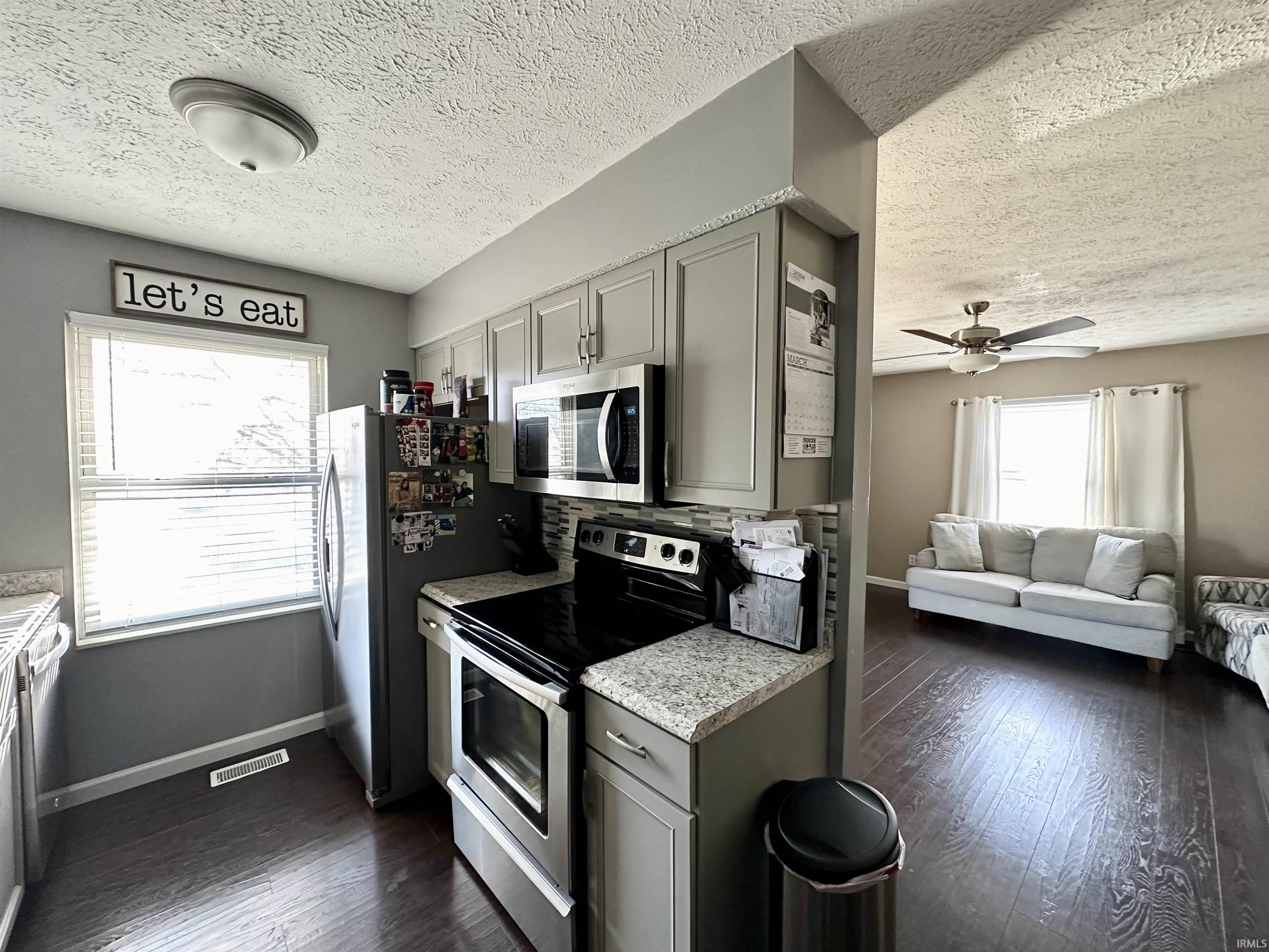 155 J J Hunter Drive Bedford, IN 47421 - Photo 5 of 11