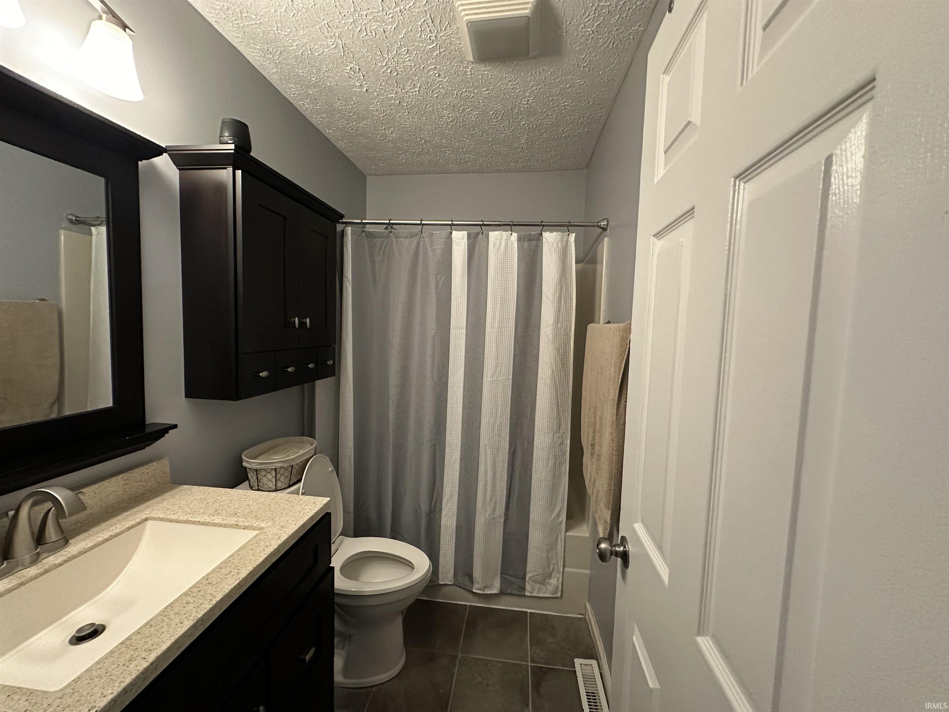 155 J J Hunter Drive Bedford, IN 47421 - Photo 9 of 11