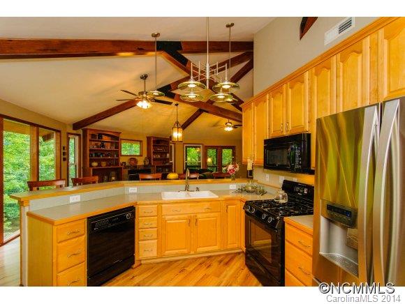 21 Marlowe Road Fairview, NC 28730 - Photo 14 of 24 Gallery Image 14