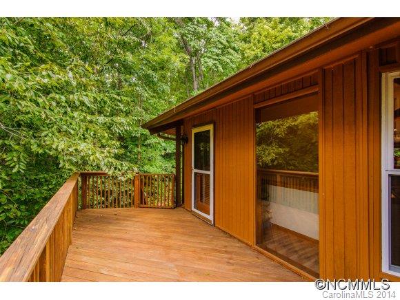 21 Marlowe Road Fairview, NC 28730 - Photo 4 of 24 Gallery Image 4