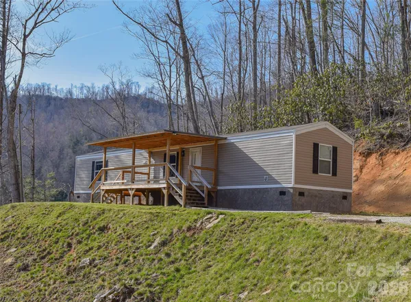 $200,000 | 710 Greasy Creek Road, Bakersville, NC 28705