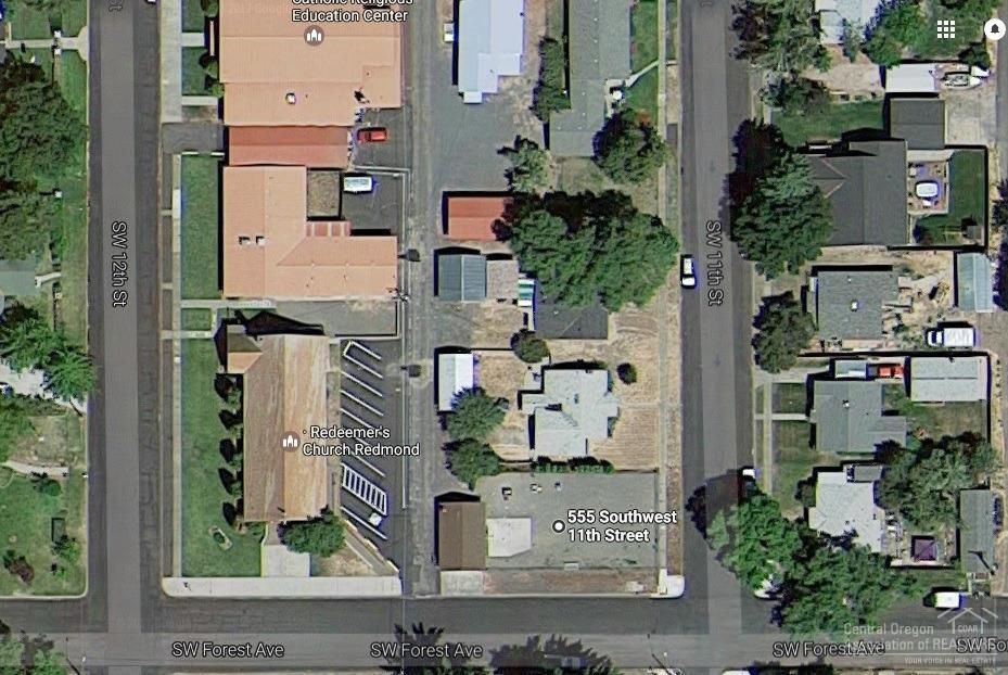 555 Southwest 11th Street Redmond, OR 97756 - Photo 1 of 7 Primary Photo