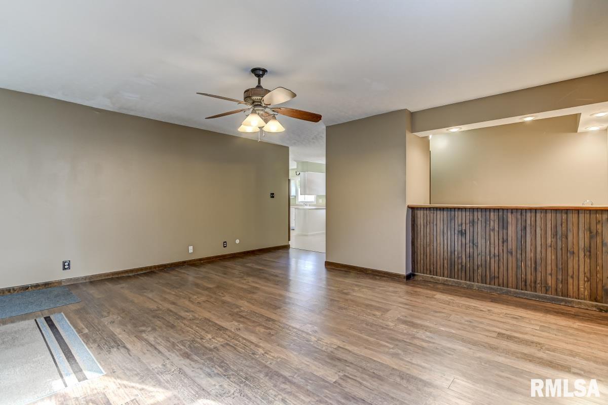 2830 Piper Road Springfield, IL 62707 - Photo 13 of 29