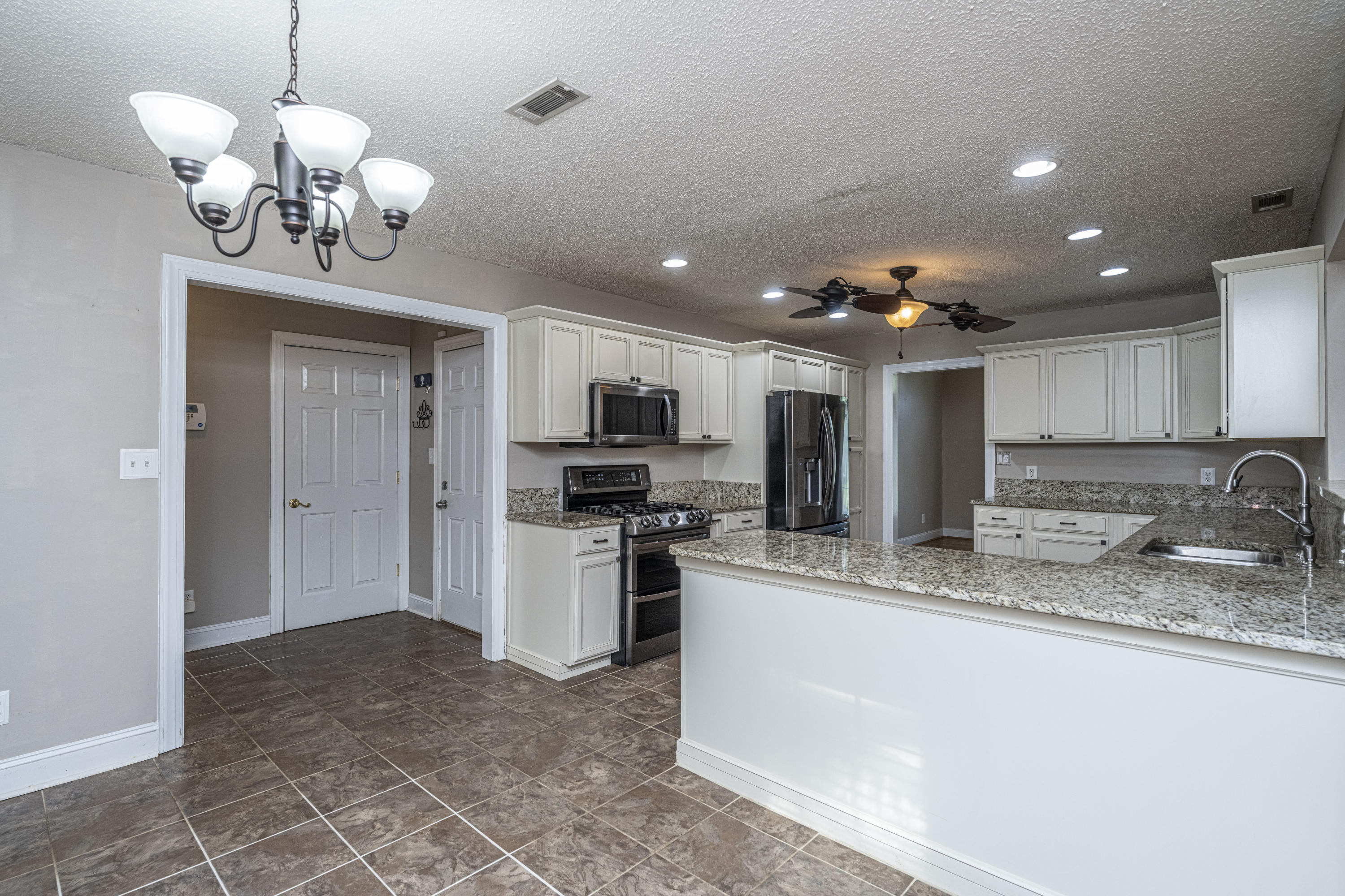 1614 State Rd S-8-700 Moncks Corner, SC 29461 - Photo 8 of 48 DSC_3439