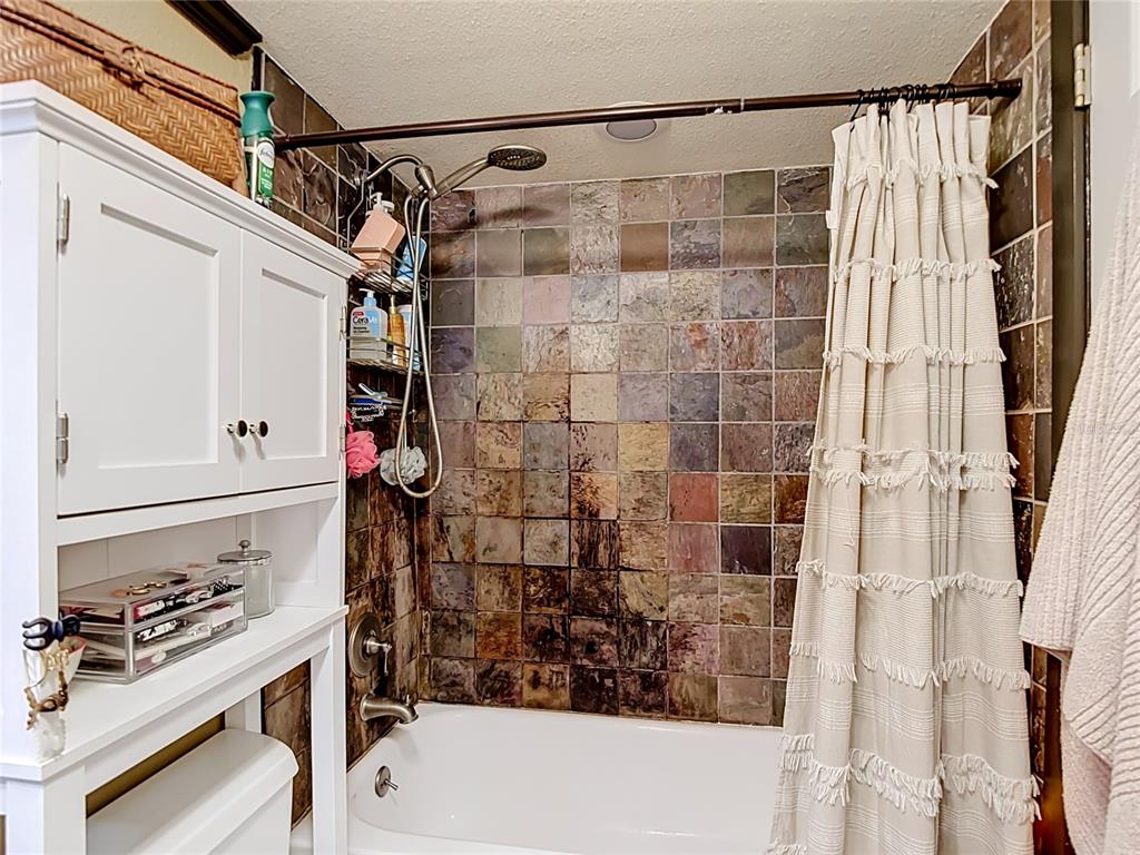 11805 Raintree Lake Lane, Unit B Temple Terrace, FL 33617 - Photo 26 of 35