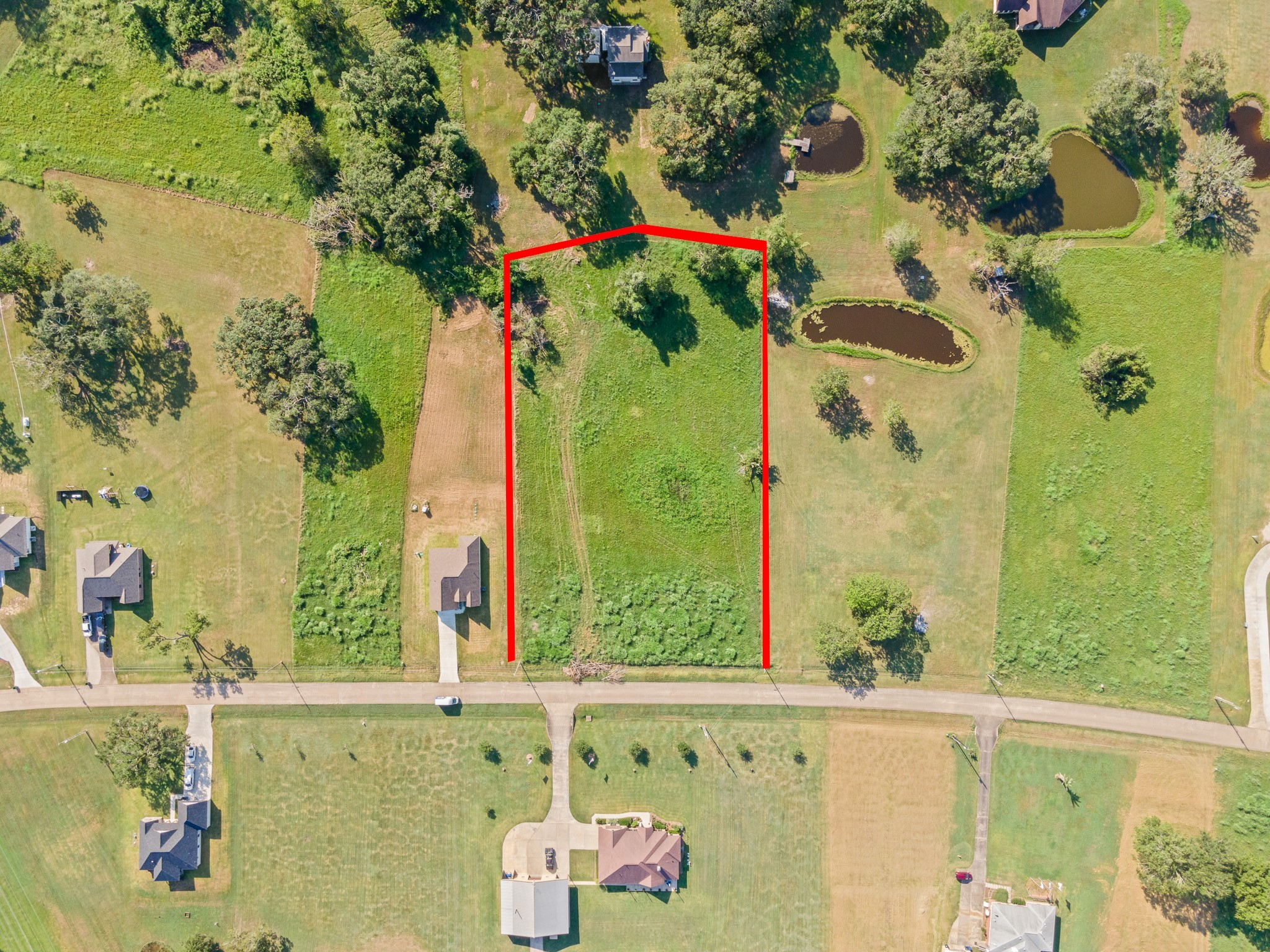 626 Mill Road Angleton, TX 77515 - Photo 12 of 12 view of a living room