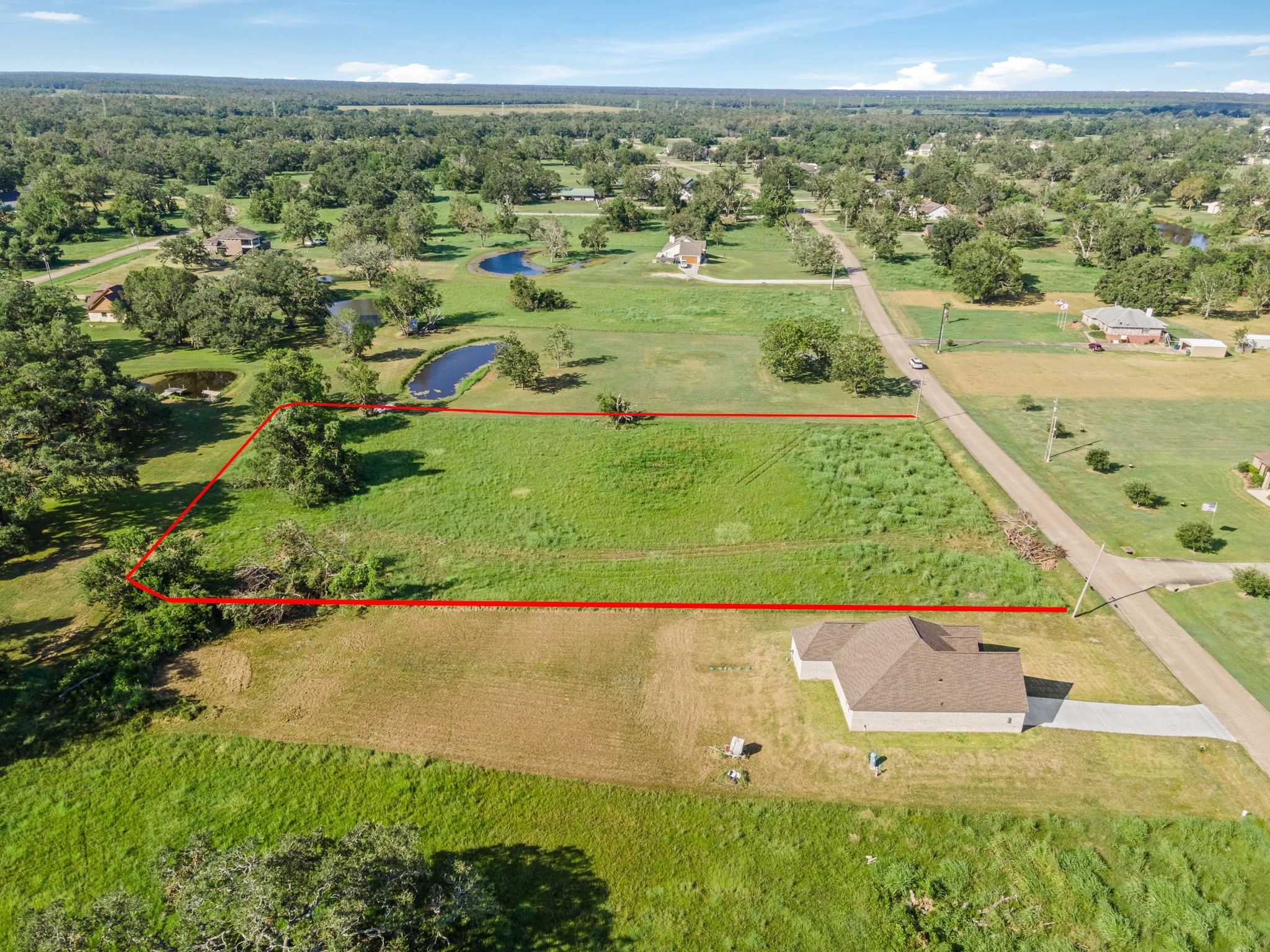 626 Mill Road Angleton, TX 77515 - Photo 3 of 12 a view of a city