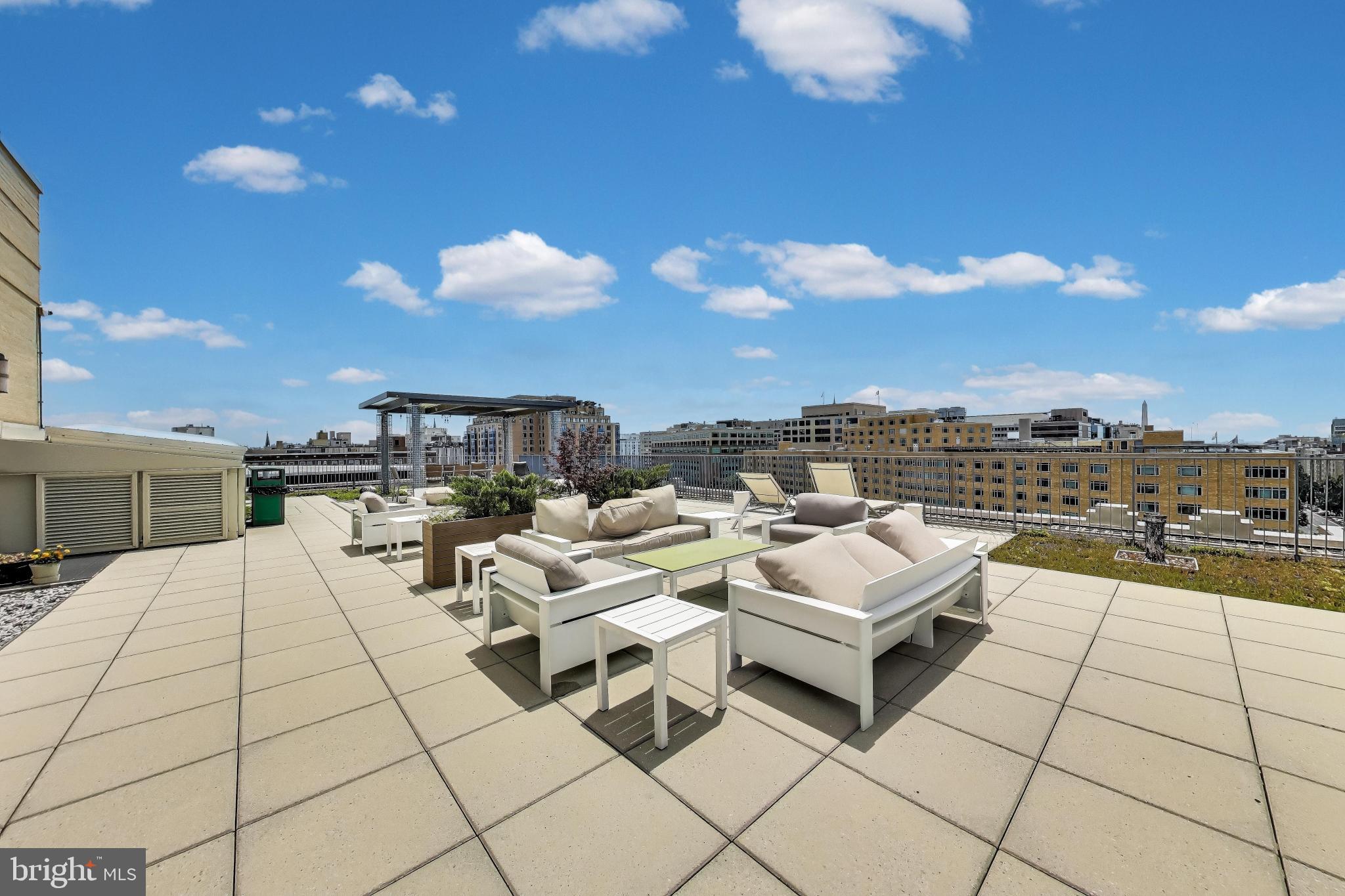 1 Scott Circle Northwest, Unit 112 Washington, DC 20036 - Photo 20 of 26