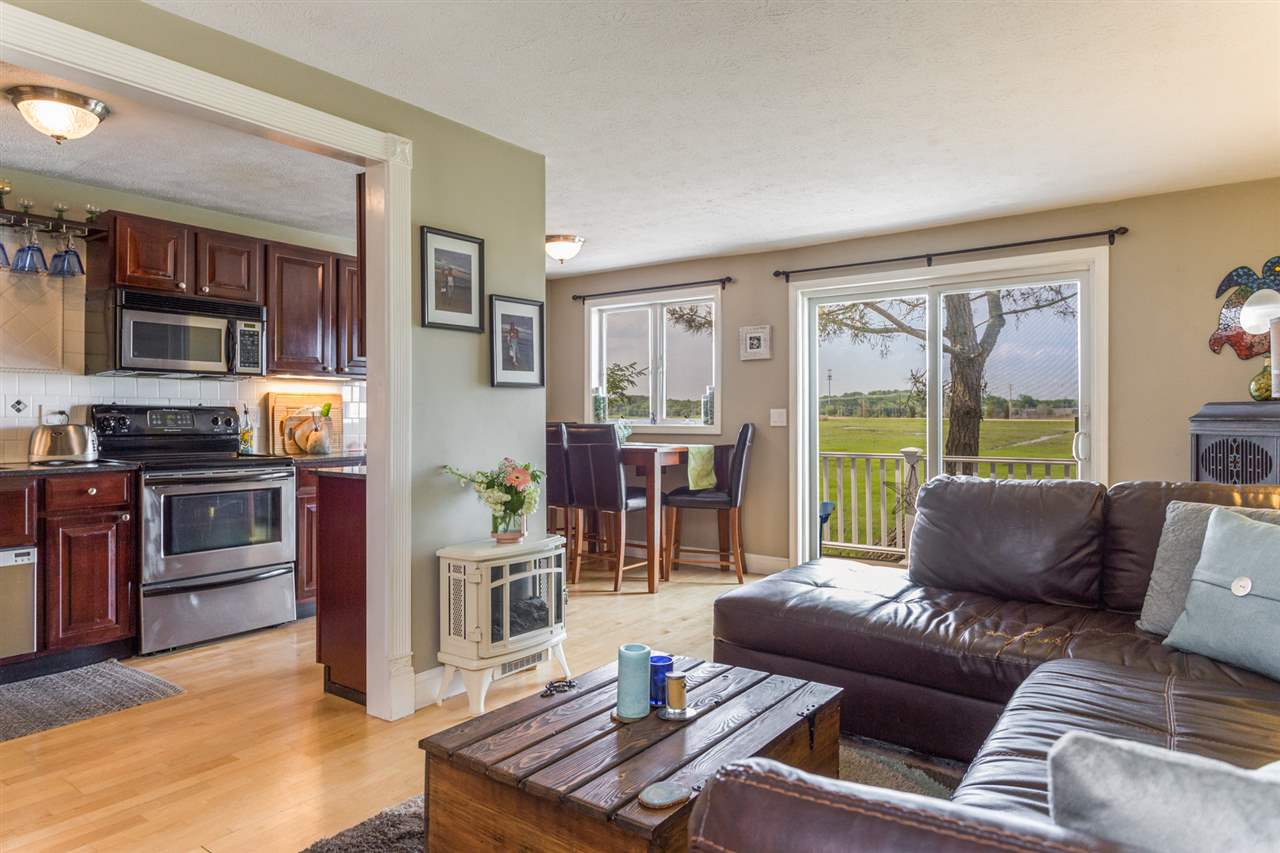 54 Glade Path, Unit 2 Hampton, NH 03842 - Photo 3 of 40 Gallery Image 3