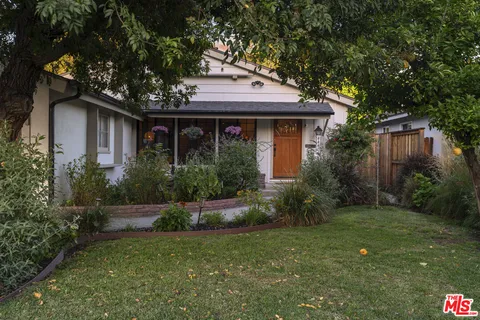 $1,599,000 | 4440 Sylmar Avenue, Sherman Oaks, CA 91423