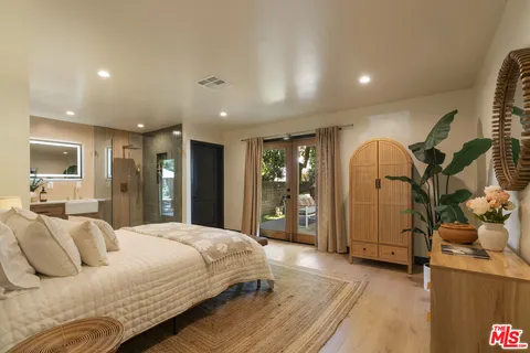 $1,599,000 | 4440 Sylmar Avenue, Sherman Oaks, CA 91423