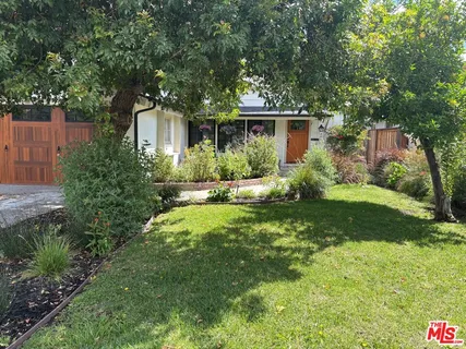 $1,599,000 | 4440 Sylmar Avenue, Sherman Oaks, CA 91423