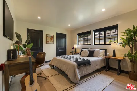 $1,599,000 | 4440 Sylmar Avenue, Sherman Oaks, CA 91423