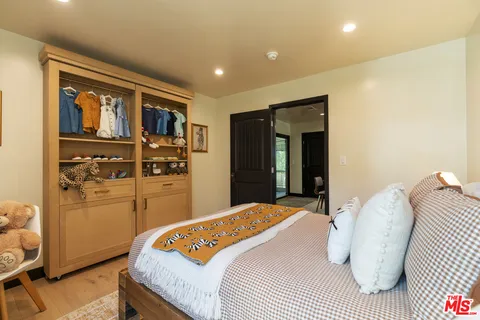 $1,599,000 | 4440 Sylmar Avenue, Sherman Oaks, CA 91423