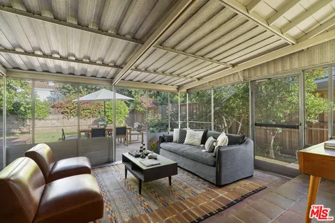 $1,599,000 | 4440 Sylmar Avenue, Sherman Oaks, CA 91423