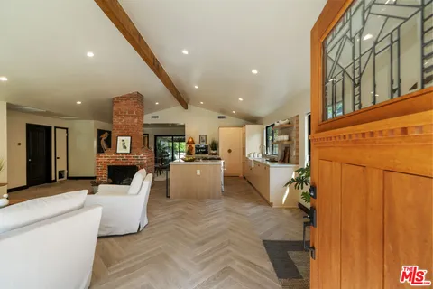 $1,599,000 | 4440 Sylmar Avenue, Sherman Oaks, CA 91423