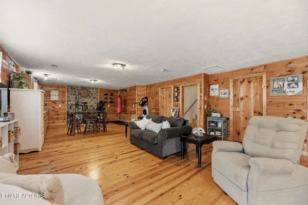 $1,800,000 | 445-443 Leighton Lane, Jacksboro, TN 37757