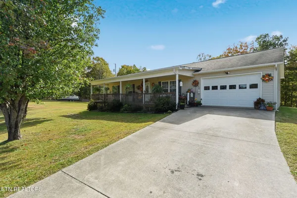 $1,800,000 | 445-443 Leighton Lane, Jacksboro, TN 37757